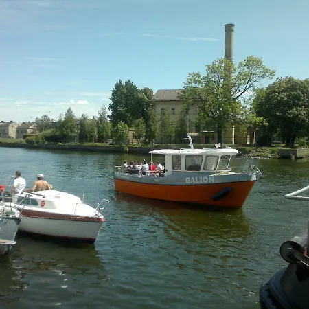 Letniskowe Azs Galion Lodge *