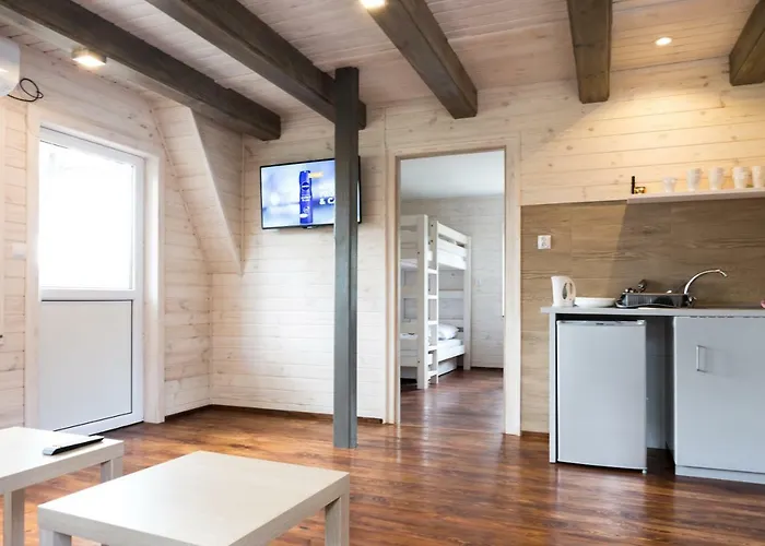 Domki Letniskowe Azs Hotel Galion אכסניה גדנסק