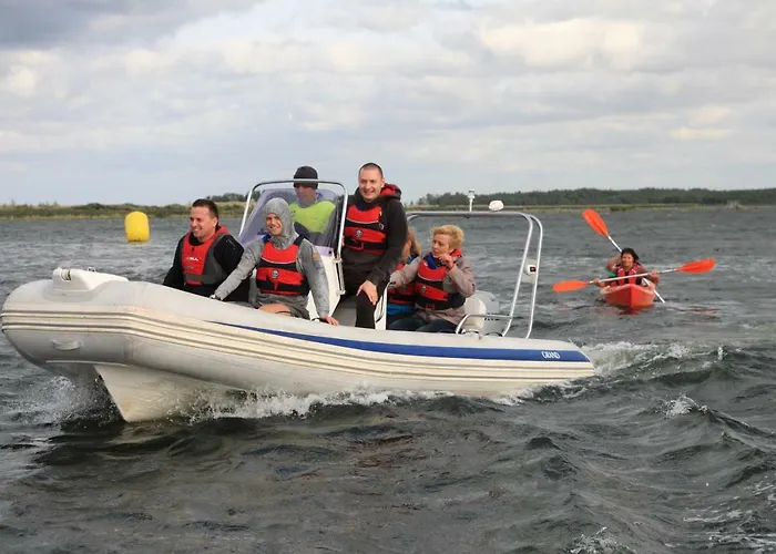 Domki Letniskowe Azs Hotel Galion גדנסק