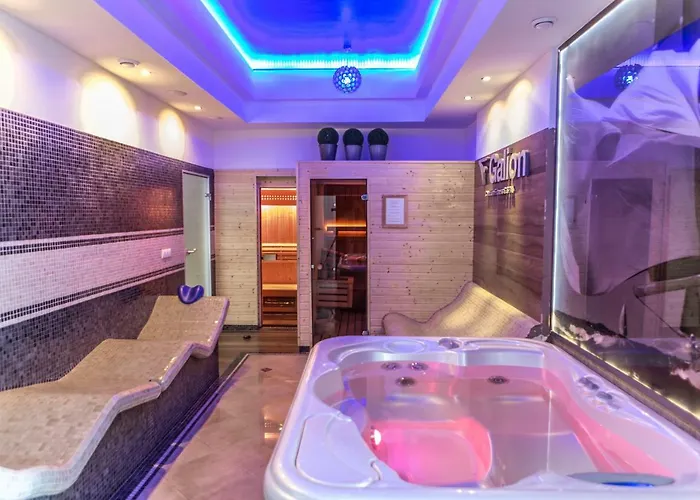 Domki Letniskowe Azs Hotel Galion אכסניה